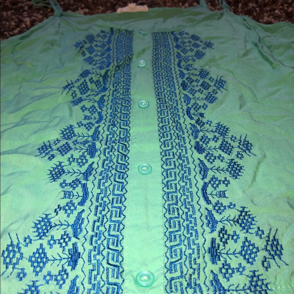 Tank top - Picture 2 of 3